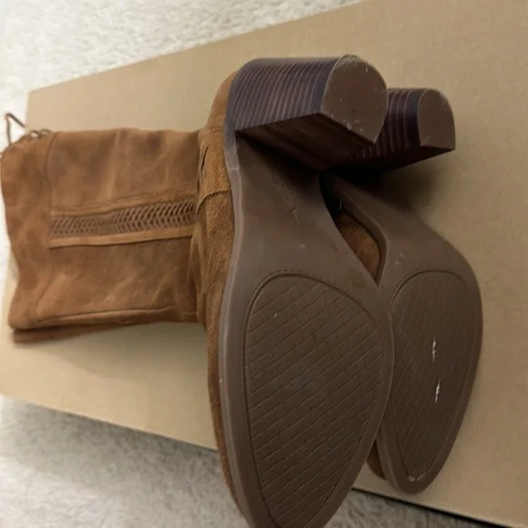 Jessica Simpson boot! - Picture 5 of 8